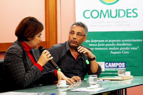 Durante a reunião do Comudes, realizada nesta terça-feira (11) na sede da prefeitura, a sociedade civil organizada respondeu de forma positiva à mobilização feita pela Prefeita Rosinha (Foto: Gerson Gomes)