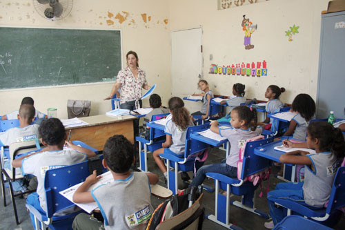 O prazo para renovação de matrícula dos alunos da rede municipal de ensino para 2012 termina nesta sexta-feira (14) (Foto: Antônio Leudo)