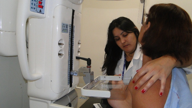 As mamografias são feitas gratuitamente no HGG e nos hospitais Álvaro Alvim, Plantadores de Cana, Santa Casa de Misericórdia e Beneficência Portuguesa (Foto: Divulgação)