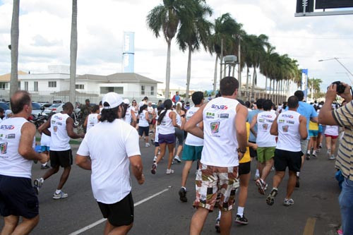 Neste domingo (6), acontece a quarta e última etapa do Circuito Snug/FME de Corrida de Rua de Campos. (Foto: Antônio Leudo)