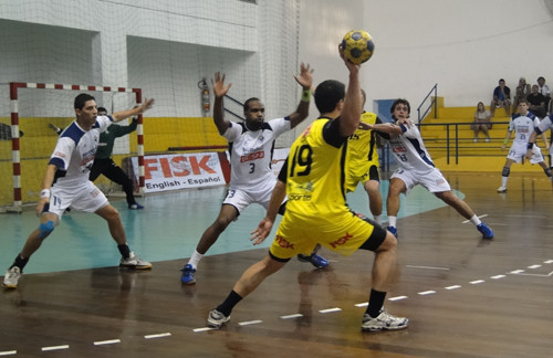 Além do time da Fundação Municipal de Esportes, também entram em quadra as equipes de Quissamã, Macaé (duas equipes) e a equipe do Colégio Eucarístico. (Foto: Divulgação)