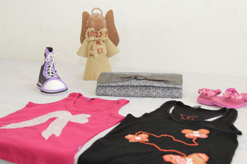 Vários artigos de artesanato são desenvolvidos através do Projeto Economia Solidária (Foto: Jônatas Manhães)