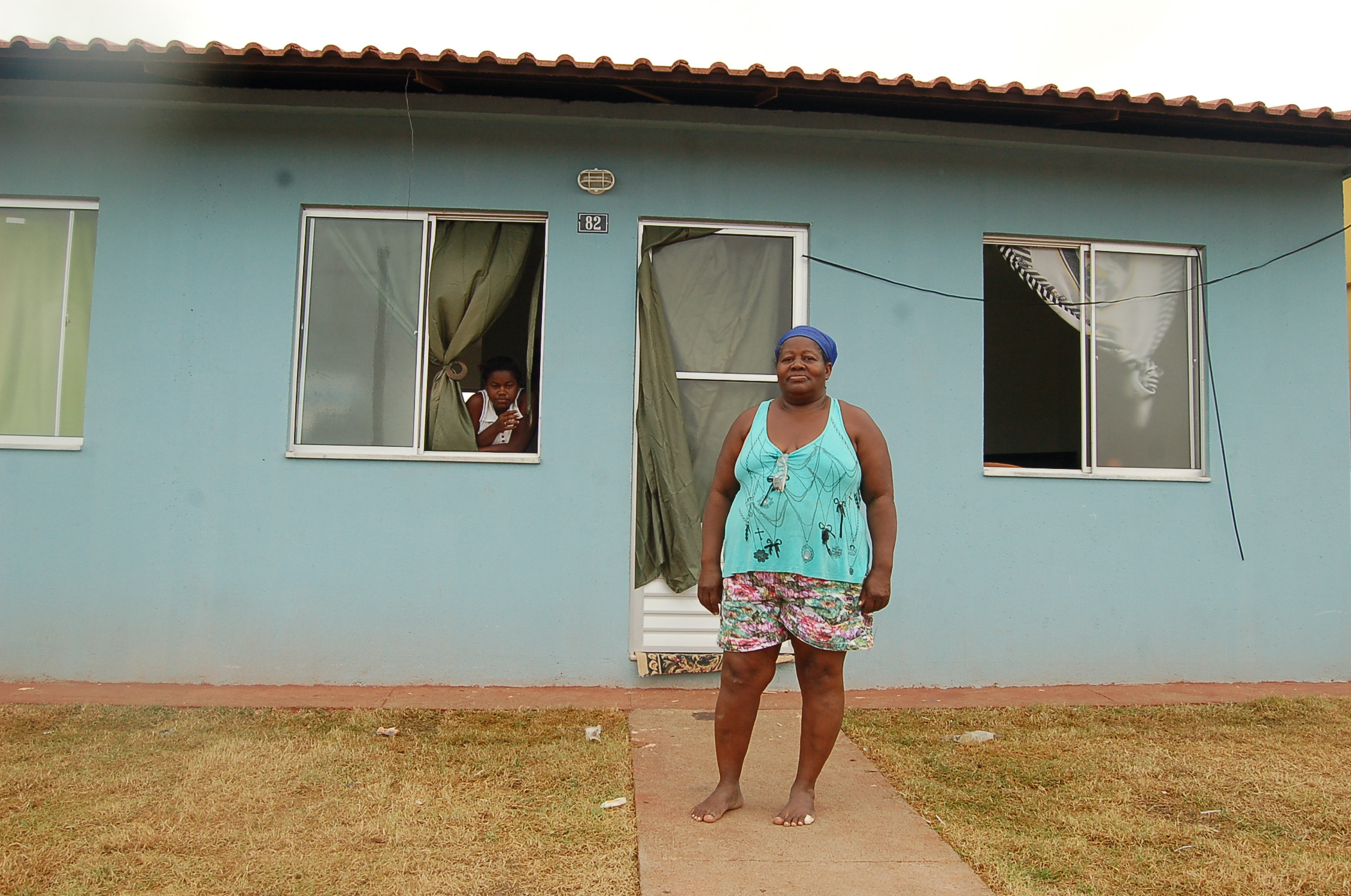 Hoje, famílias como a da dona de casa Maria Isabela deixaram para trás os dias de sofrimento (Foto: Check)
