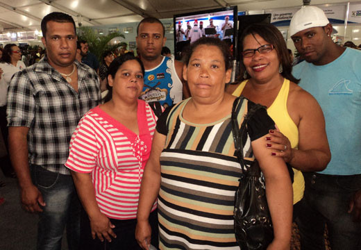 Alunos formados nos cursos profissionalizantes desenvolvidos na Padaria Escola da Secretaria da Família e Assistência Social já estão atuando em fabricações (Foto: Divulgação)