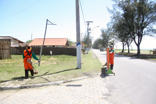 A secretaria de Serviços Públicos prepara uma programação especial de limpeza para o verão Farol 2011 (Foto: Roberto Joia)