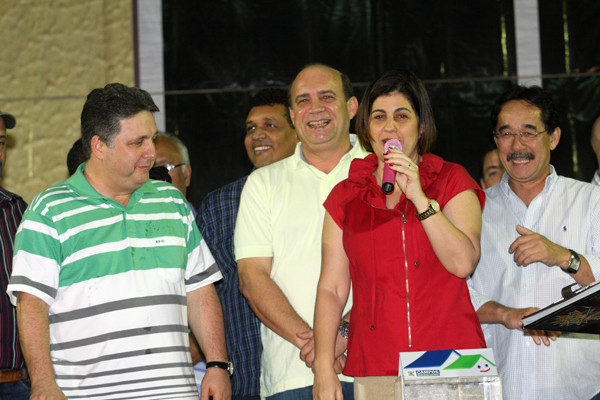A Prefeita Rosinha Garotinho; o vice-prefeito, Doutor Chicão; o marido, o deputado federal, Anthony Garotinho, e o secretário de Saúde, Paulo Hirano (Foto: Gerson Gomes)