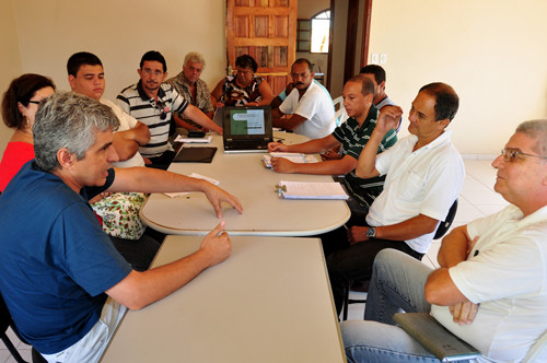 O secretário de Agricultura, Eduardo Crespo, detalha que a reunião desta sexta-feira foi a segunda e que representou grande avanço (Foto: César Ferreira)