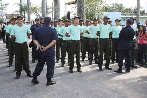 Começa, no próximo dia cinco de março, o treinamento de 90 adolescentes com idades de 12 a 16 anos que ingressarão na primeira turma de 2012 do Programa Guarda Mirim da Fundação Municipal da Infância e da Juventude (FMIJ) (Foto: Jônatas Manhães)