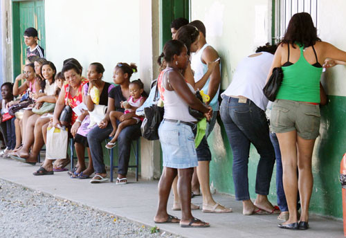 O Setor de Identificação Civil, na Secretaria da Família e Assistência Social, expede, em média, 1.500 carteiras de identidade/mês (Foto: Rodolfo Lins)