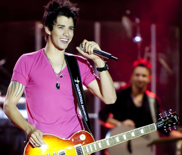 O cantor Gusttavo Lima abre em grande estilo, a festa de inauguração do Centro de Eventos Populares Osório Peixoto (Foto: Divulgação)