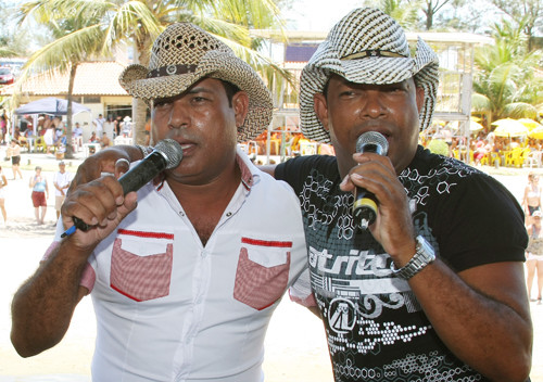 A 1ª Feira Agro Familiar recebe nesta sexta-feira (23), às 21h, a dupla de forró, Tony e Rael, no Parque de Exposições da Fundação Rural de Campos (Foto: Jônatas Manhães)