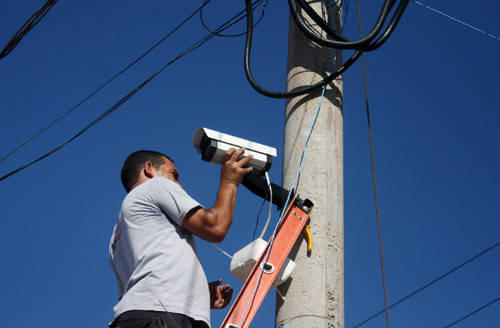 O sistema de monitoramento do município já começou a ser implantado (Foto: Check)