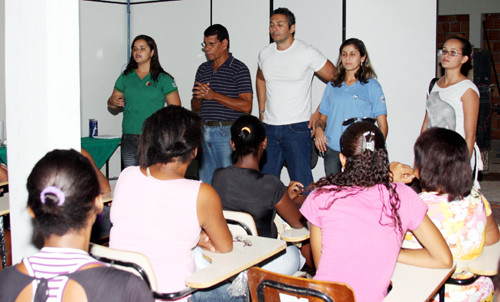 A reunião acontece a cada dois ou três meses (Foto: Check)