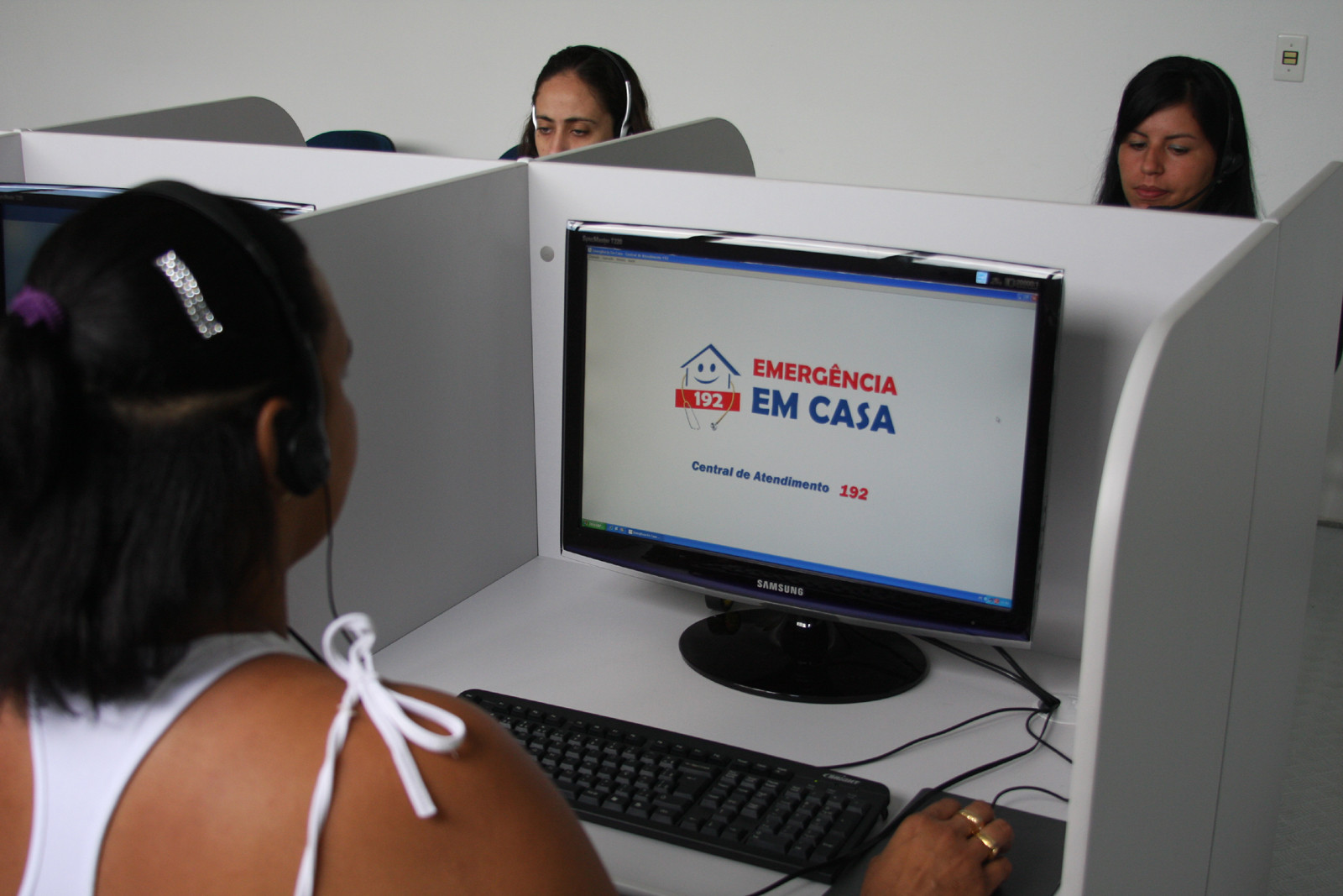 Do total de atendimentos, 45% foram resolvidos por telefone (Foto: Gerson Gomes)