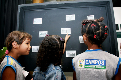 O evento conta com exposições, mostras, alimentos, instrumentos, rituais e pintura corporal (Foto: Rogério Azevedo)