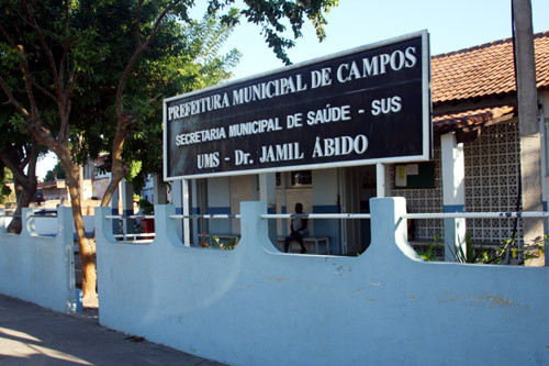 O posto de atendimento itinerante da Dívida Ativa funciona até dia 21 de maio no posto de Saúde Jamil Abdu, na Avenida São Fidélis s/n (Foto: Gerson Gomes)