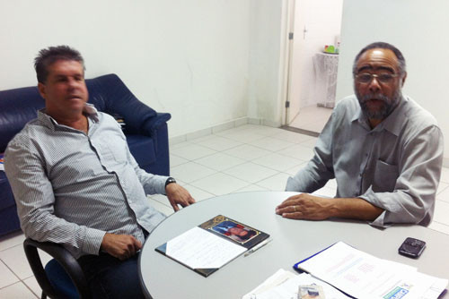 O professor Jaimar Carvalho esteve na sede da FME e conversou com o presidente Magno Prisco, sobre a nova empreitada (Foto: Divulgação)