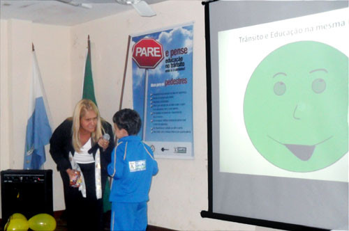 O projeto vem reunindo muitos alunos em várias escolas (Foto: Divulgação)