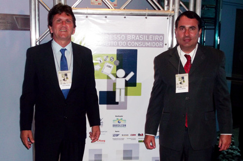 A secretaria foi representada pelo diretor de Educação, Paulo Martins; e pelo assessor Jurídico, Paulo Cordeiro (Foto: Divulgação)