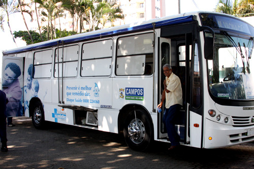 No ônibus da vacinação, a população poderá colocar o cartão de vacinação em dia e se imunizar contra o vírus influenza H1N1, transmissor da Gripe H1N1, e contra outras doenças (Foto: Gerson Gomes)