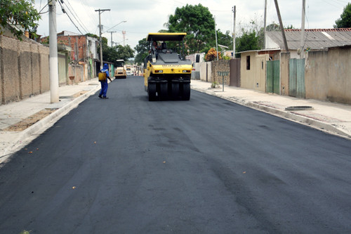 O município de Campos se transformou em um grande canteiro de obras com a implementação de programas como o Morar Feliz e Bairro Legal (Foto: Antonio Leudo)