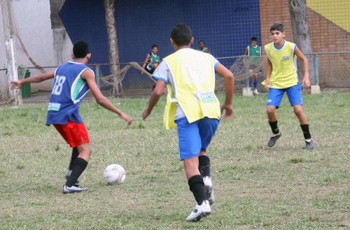 Os Jogos Estudantis das Escolas Municipais (Jeem) chegam à semifinal do futebol de campo (Foto: Antonio Leudo)