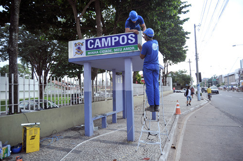 Mais de 100 marquises estão passando por reforma na cidade (Foto: Rogério Azevedo)