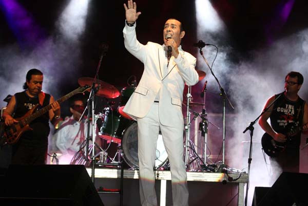 O cantor Elymar Santos é a atração do segundo dia da tradicional Rancheirada da Coesa (Foto: Gerson Gomes)