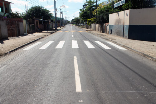 Nesta segunda-feira (23), a partir das 17h, as ruas Souza Motta e Lindolfo Fraga, em Guarus,  que estão passando por obras, serão liberadas para o tráfego de veículos (Foto: Juarez Fernandes)