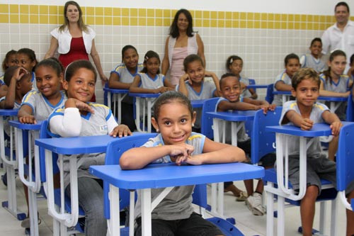 Carca de 60 mil alunos da rede municipal retornam às aulas nesta segunda-feira (30) (Foto: Gerson Gomes)