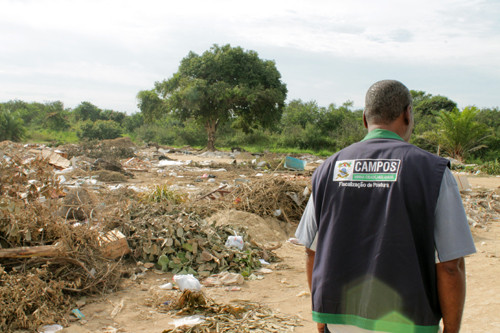 Os mais de 100 proprietários que foram notificados via Diário Oficial desta segunda-feira, terão um prazo de 30 dias para que possam efetuar a limpeza dessas áreas (Foto: Secom)