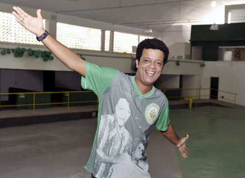 O jovem sambista vai animar o público acompanhado de seis músicos (Foto: Divulgação)