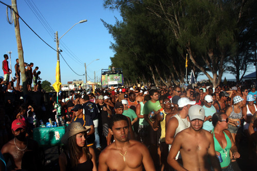 A banda Bonde do Tempero do Forró se apresentou ontem (Foto: Check)