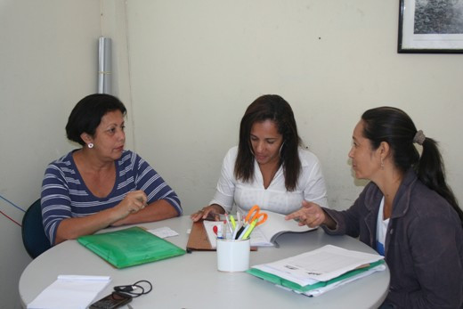 Cerca de 30 famílias foram atendidas e, aproximadamente, 50 crianças receberam dos profissionais da Saúde, doses de vacinas diferenciadas, além de medição e orientação para que mantenham o benefício e não tenham o cartão bloqueado (Foto: Divulgação)