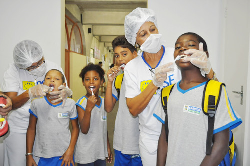 A primeira ação coletiva deste ano do PSE foi realizada no Ciep do Parque Aurora (Foto: Check)