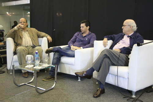 A palestra foi seguida de bate papo no Café e Botequim Literário foi com o chef  Pedro de Artagão, chef revelação do ano; e o papo foi incrementado pelo jornalista Rodolfo Garcia, respeitado crítico de gastronomia e articulista sobre culinária,  (Foto: Roberto Jóia)