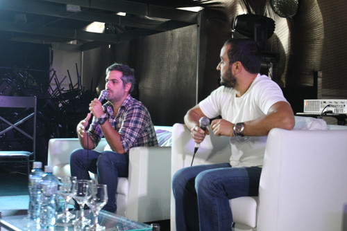 Felipe Ufo, durante a palestra incentivou os presentes a sempre questionarem o que for passado pela grande mídia, além de viajar (Foto: Roberto Jóia)