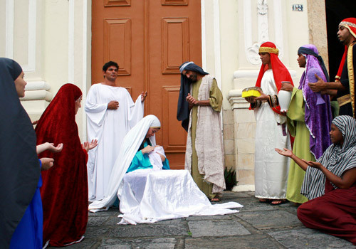 Nesta sexta-feira (21), às 19h, os atores se apresentarão na Casa Irmãos da Solidariedade e, no sábado (22), em Vila Nova (Foto: Divulgação)