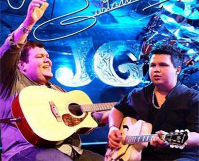 A dupla sertaneja vai subir ao palco principal da esta de Santo Amaro a partir das 21h (Foto: Divulgação)