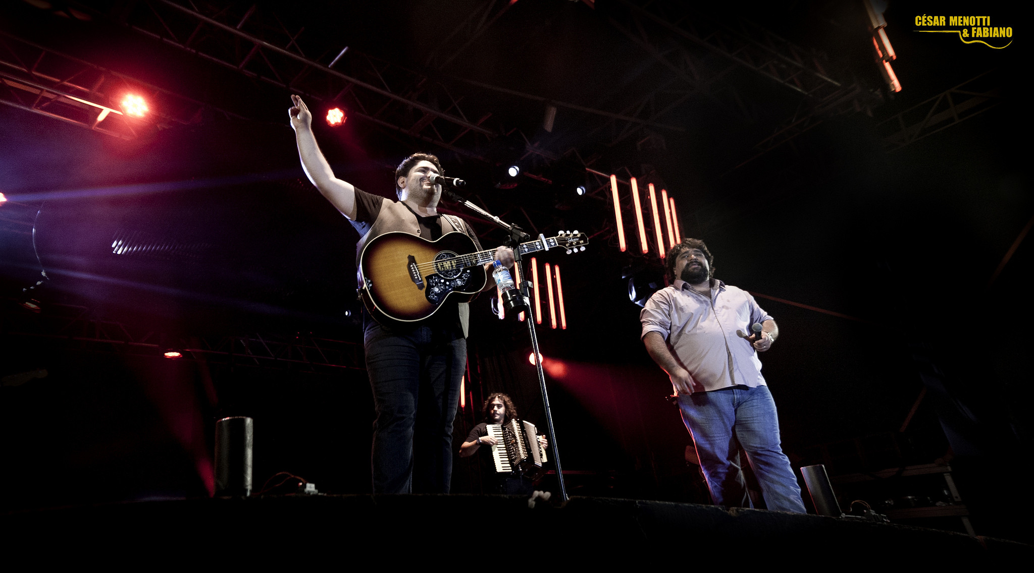 Para encerrar a programação da Festa de Santo Amaro, César Menotti e Fabiano se apresentarão a partir das 21h (Foto: Divulgação)