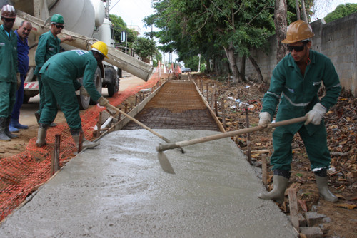 A prefeitura usa tecnologia de ponta em todas as suas obras, incluindo as ruas Walter Kramer e Humberto de Campos, no Jardim Carioca (Foto: Check)