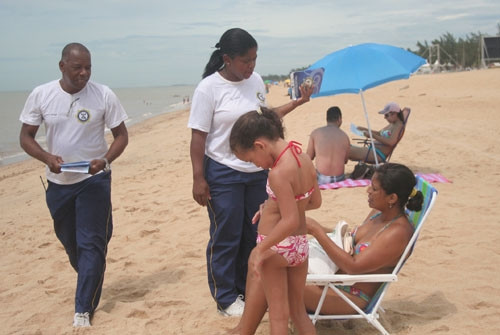 Ao todo, 15 agentes do Ronda Escolar estarão atuando na praia campista (Foto: Secom)