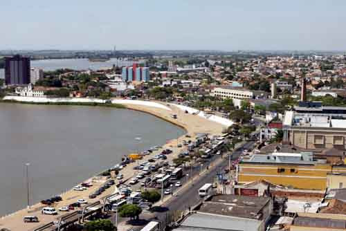 Campos registrou um aumento de 5.500 postos de trabalho celetistas com carteira assinada no ano passado, de acordo com levantamento divulgado pelo gerente administrativo do Centro de Informações e Dados de Campos (Cidac), Ranulfo Vidigal (Foto: Secom)