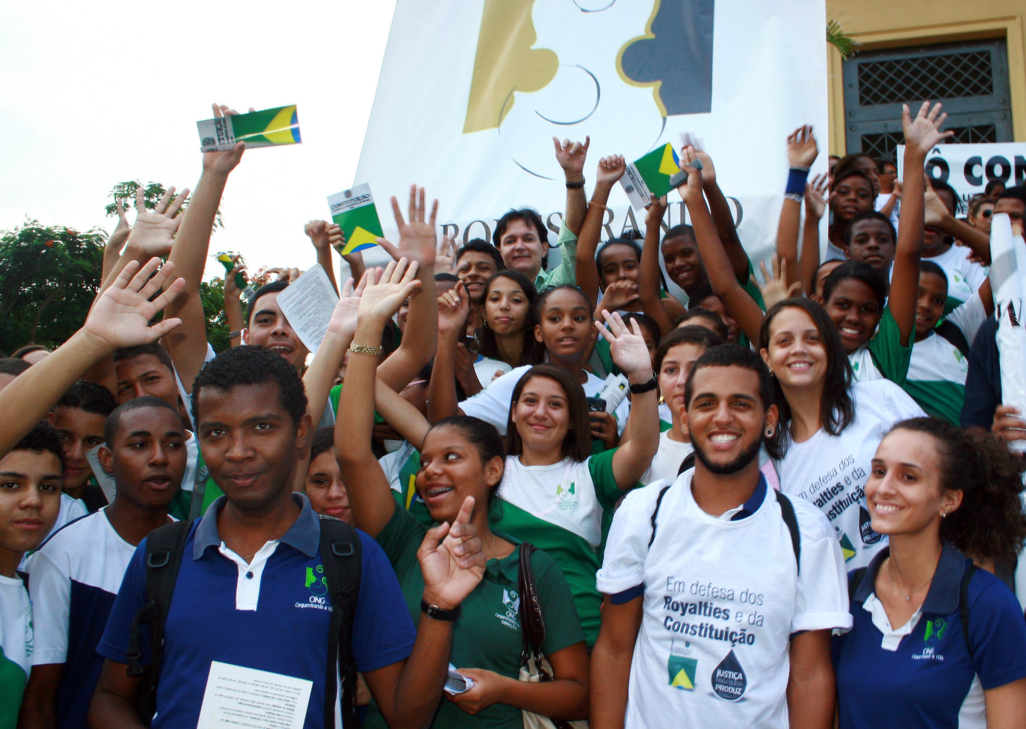 Conscientes, os jovens se mobilizaram em defesa dos royalties e da Constituição (Foto: Divulgação)