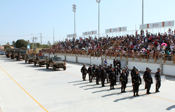 Desfile cívico em comemorfação aos 178 anos de elevação de vila à categoria de cidade. (Foto: Secom)