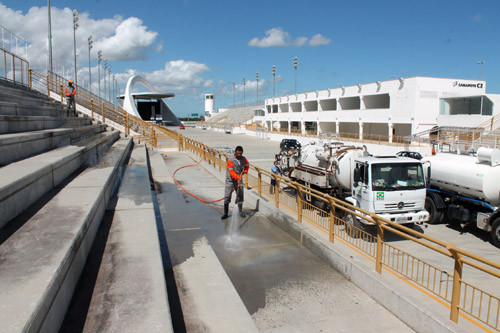 Nesta segunda-feira (22), os preparativos finais, que antecedem montagem de som, luz e programação visual (Foto: Secom)