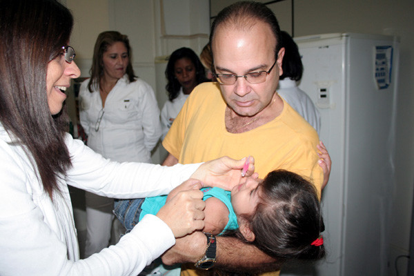A campanha começa às 8h e se estende até às 17h (Foto: Roberto Joia)