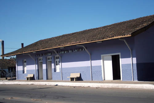 A Casa de Cultura José Cândido de Carvalho oferece à população da Baixada diversos cursos e oficinas, através de variados projetos de incentivo à arte (Foto: Antônio Leudo)