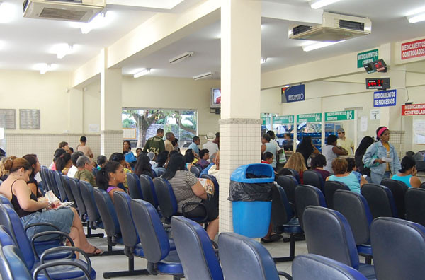 O secretário de Saúde, Geraldo Venâncio, informa que a Assistência Farmacêutica está em processo de reformulação, mas cita alguns dos resultados alcançados (Foto: Antônio Leudo)