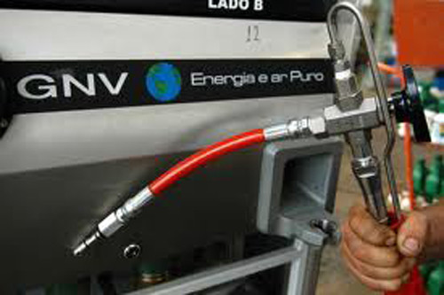 a Secretaria de Defesa do Consumidor está alertando os consumidores que cumpram as exigências legais na hora de abastecer seus veículos com o GNV (Foto: Divulgação)
